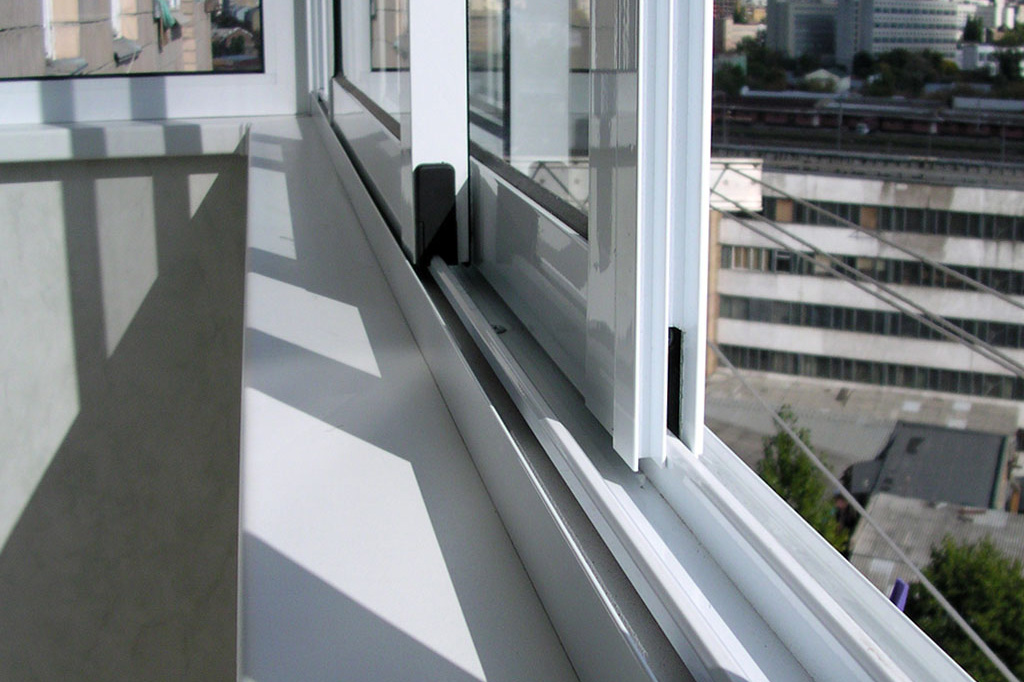 Тип остекления балкона: системы из алюминия